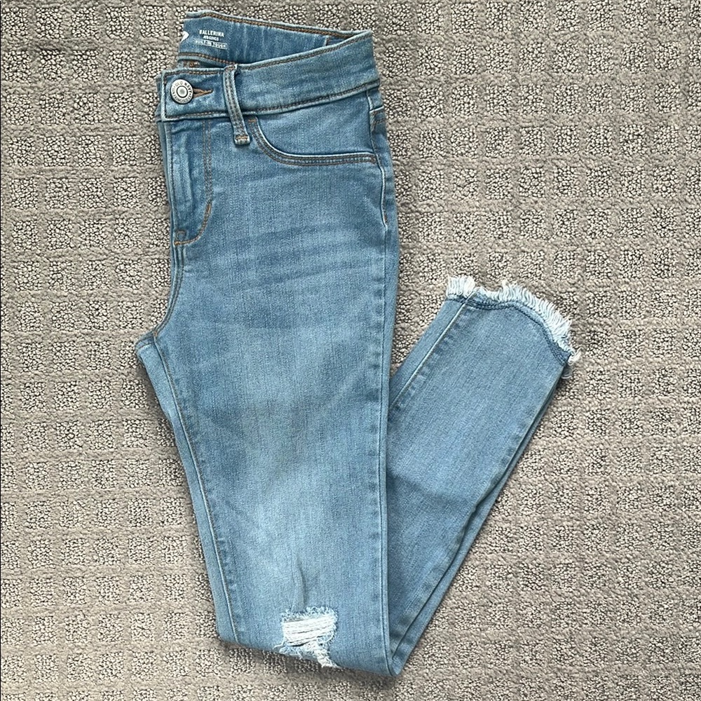 Old Navy Girls Ballerina Distressed Light Wash Jegging Size 10